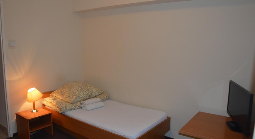 Pokoje Goscinne Centrum Kultury Prawoslawnej Białystok Habitación foto